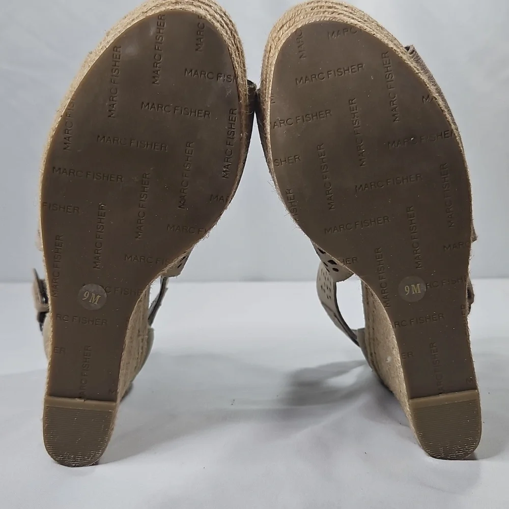 Marc Fisher Women's Helda Gray Suede Wedge Sandals Size 9